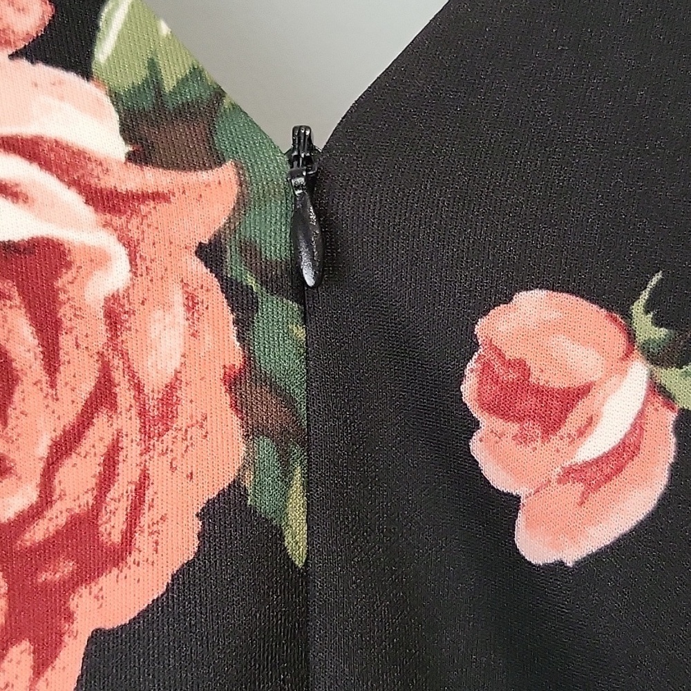 Sleeveless floral print summer dress - Picture 6 of 7